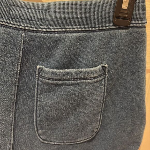 Vineyard Vines sweat shorts SZ Small - Picture 5 of 9